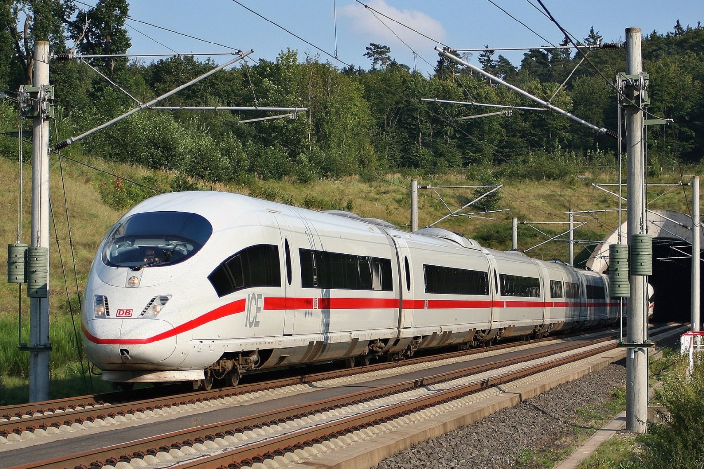 外M6米乐媒：华为5G已获德国铁路订单或达5亿欧元